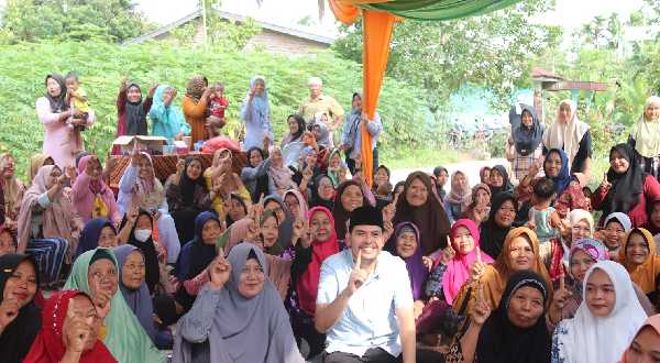Cawabup Simalungun Azi Pratama Bikin Gemes Emak-emak, Ini Penyebabnya