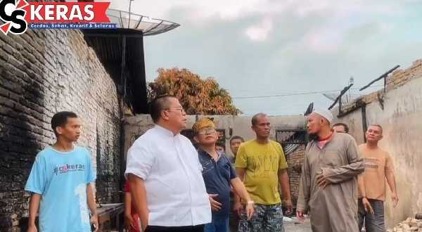 Wesly Silalahi Kunjungi dan Bantu Korban Kebakaran di Jalan Sejahtera